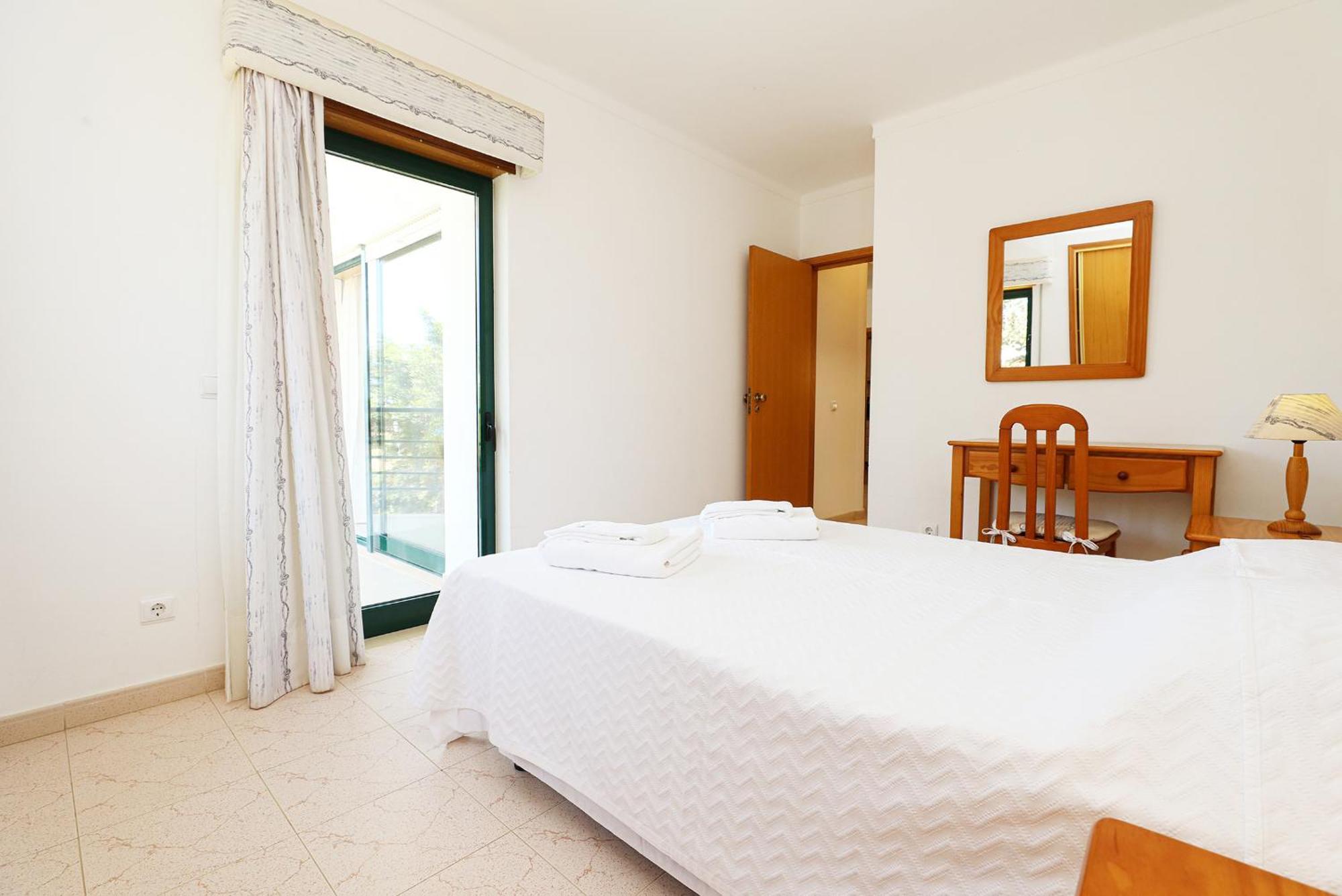 Apartamento Quinta Dos Pinheiros Lagos Exterior foto