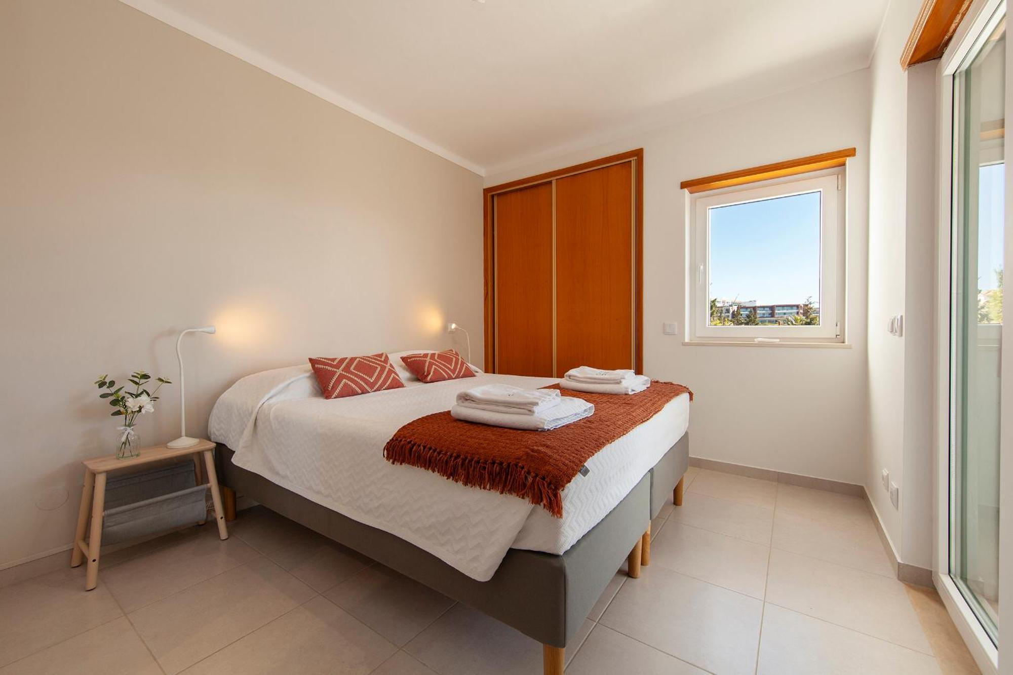 Apartamento Quinta Dos Pinheiros Lagos Exterior foto