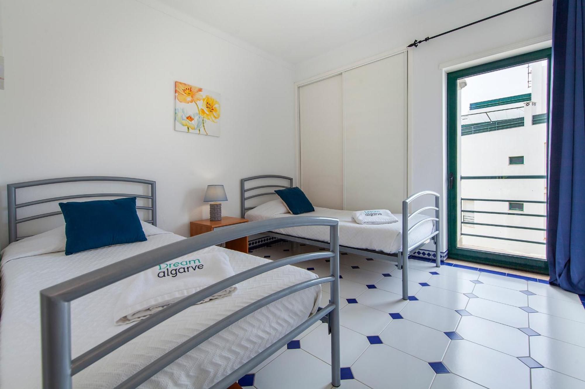 Apartamento Quinta Dos Pinheiros Lagos Exterior foto